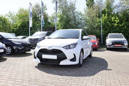 Toyota Yaris 62.953 km 12.970 &euro; Brandenburg 14776