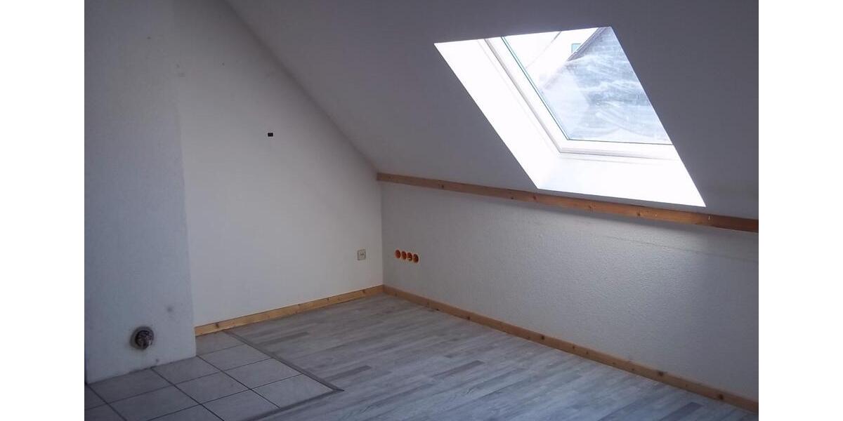 Einfamilienhaus Willebadessen - 11 Zimmer, 200 m&sup2;, 89.000&euro; | Angebot:26989364