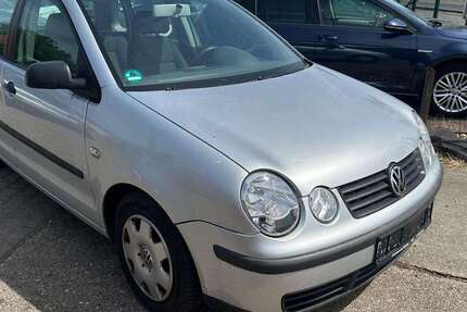VW Polo 70.000 km 1.400 &euro; Schönebeck 39218