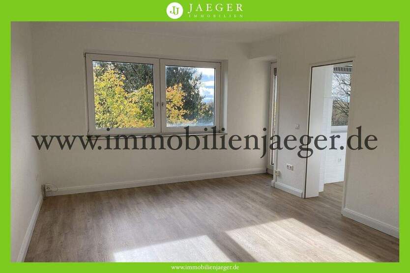 Hochhaus im 6.OG - Eckwohnung mit Balkon - Erstbezug nach einer Modernsierung - 1-Zimmer-Studio 1 zimmer