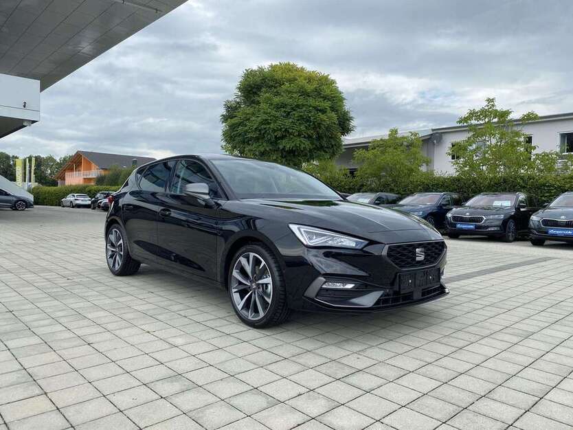 Seat Leon 60.000 km 21.110 € München 80802
