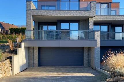 Verkaufe Villa Steuerboard mit Schleiblick 5 zimmer