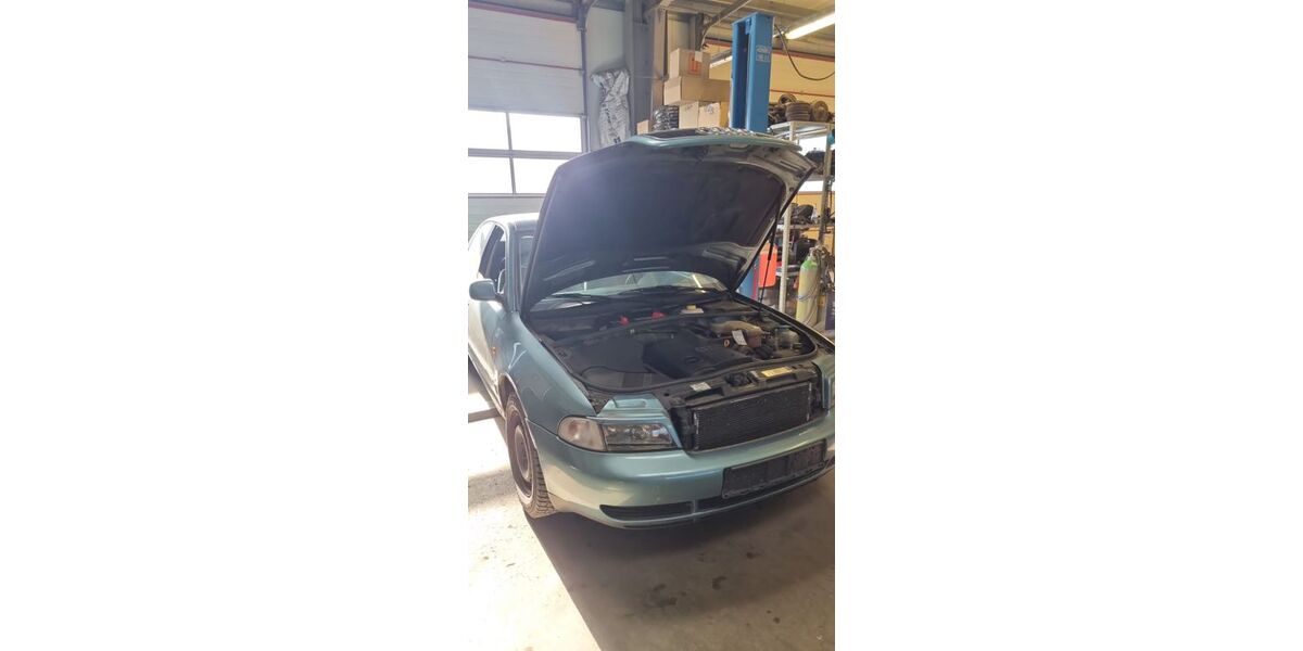 Audi A4 300.000 km 800 &euro; brück 14822