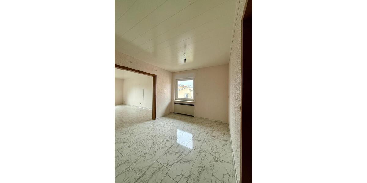 Erdgeschoßwohnung Andernach - 5 Zimmer, 130 m&sup2;, 260.000&euro; | Angebot:24782014