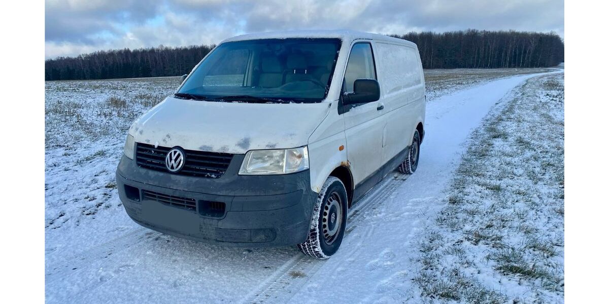 VW T5 Transporter 312.000 km 1.950 &euro; Frankenberg 09669