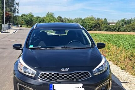 Kia ceed / Ceed 150.000 km 7.950 &euro; Adlkofen 84166