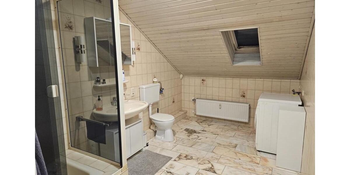 Etagenwohnung Bestwig - 3 Zimmer, 115 m&sup2;, 600&euro; | Angebot:26322216