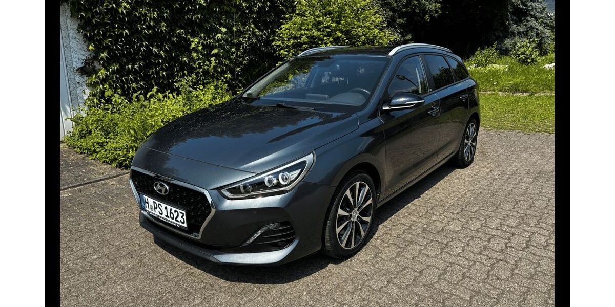 Hyundai i30 103.800 km 12.790 &euro; Springe 31832