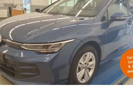 VW Golf 1.647 km 25.690 € Nittenau 93149