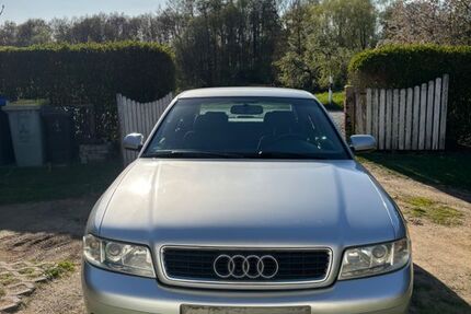 Audi A4 262.000 km 750 &euro; Göda 02633