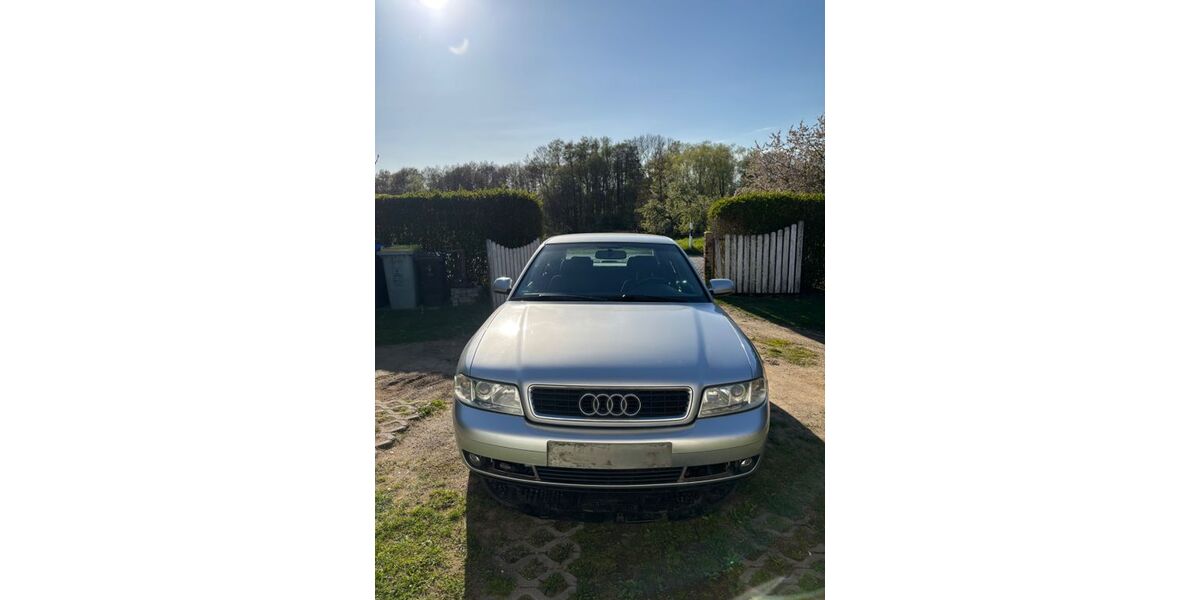 Audi A4 262.000 km 750 &euro; Göda 02633