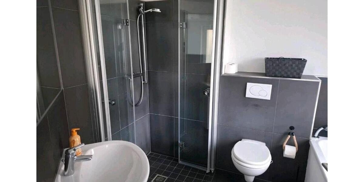 Einfamilienhaus Bad Wildungen - 8 Zimmer, 280 m&sup2;, 420.000&euro; | Angebot:26670876