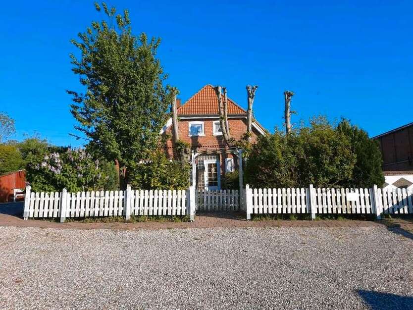 Haus zum Kaufen in Fehmarn 379.000 € 195 m²