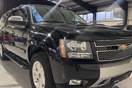 Chevrolet Suburban 147.000 km 22.900 &euro; Grasberg 28879