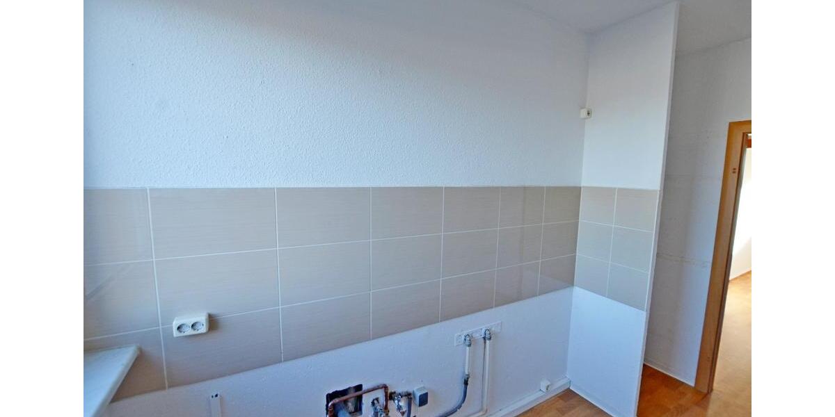 Etagenwohnung Sangerhausen - 3 Zimmer, 61 m&sup2;, 366&euro; | Angebot:26381092
