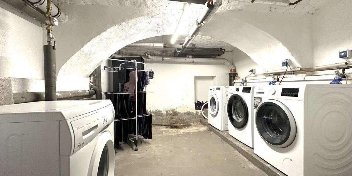 Wohn- und Geschäftshaus in zentraler Lage von Aachen 7 zimmer