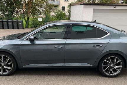 Skoda Superb 226.000 km 12.600 &euro; Sindelfingen 71065