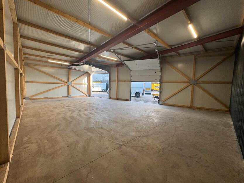 130qm isolierte Lagerhalle - mitten in Wesel zimmer