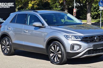 VW T-Roc 8.300 km 26.690 € Dettingen/Erms 72581