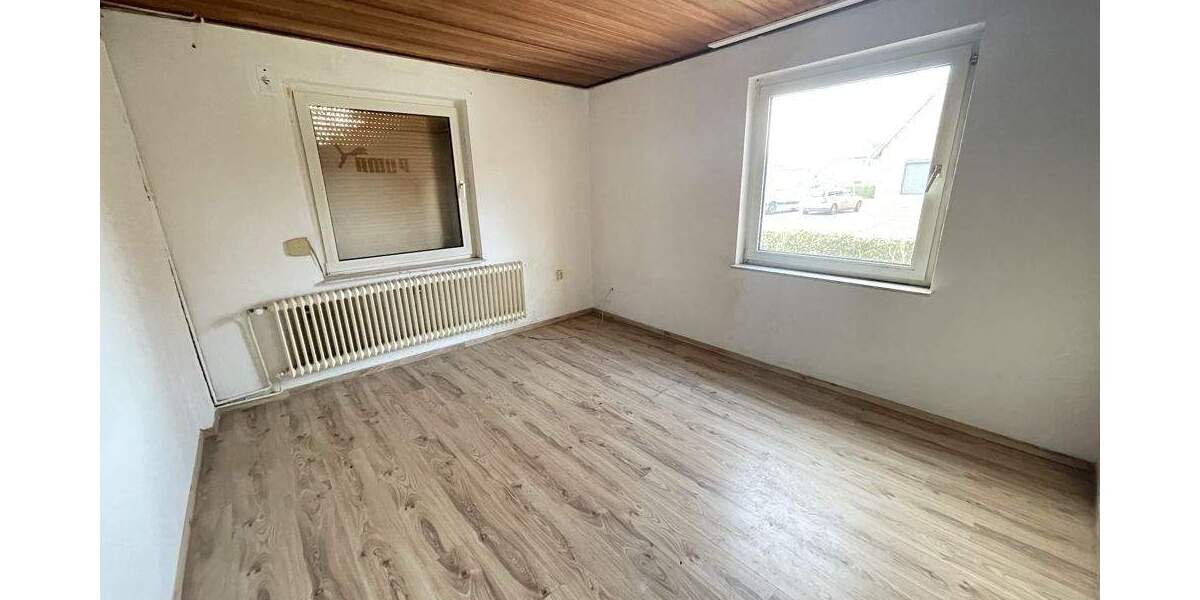 Einfamilienhaus Schortens Middelsfähr - 6 Zimmer, 130 m&sup2;, 160.000&euro; | Angebot:25797686