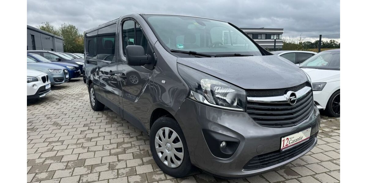 Opel Vivaro 199.000 km 15.499 € Weiden 92637