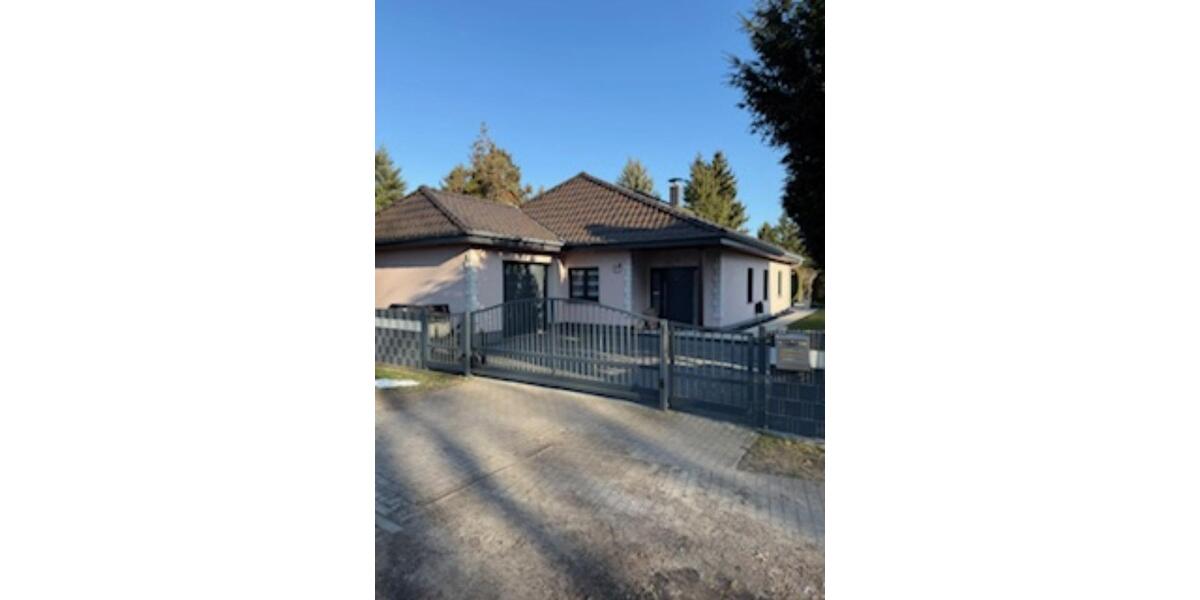 Provisionsfreies Haus 130m² Wfl. mit Gästehaus die besondere Immo 4.5 zimmer