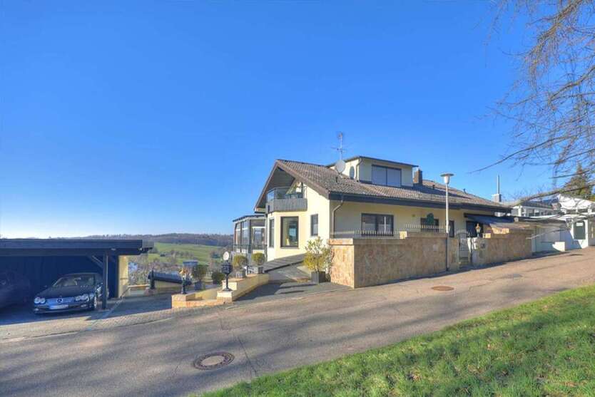 Haus zum Mieten in Untergruppenbach 2.500 € 200 m² 4.5 zimmer