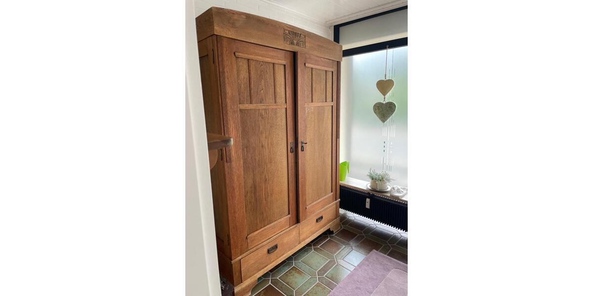 Erdgeschoßwohnung Viersen Hülsdonk - 6 Zimmer, 200 m&sup2;, 2.500&euro; | Angebot:26670858
