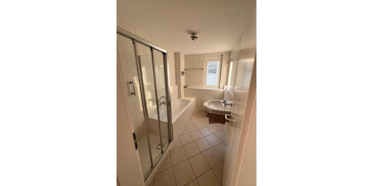Etagenwohnung Eggenstein-Leopoldshafen Leopoldshafen - 3 Zimmer, 89 m&sup2;, 1.350&euro; | Angebot:26496482