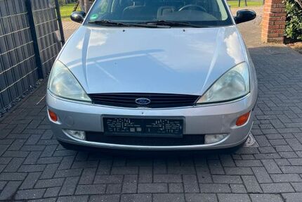 Ford Focus 216.000 km 1.555 € Oyten 28876