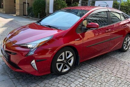 Toyota Prius 273.141 km 10.999 &euro; Berlin 10553