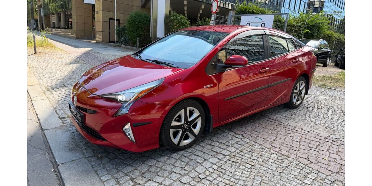 Toyota Prius 273.141 km 10.999 &euro; Berlin 10553