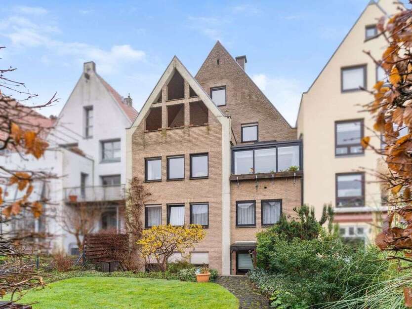 Haus zum Kaufen in Bad Salzuflen 585.000 € 222 m²