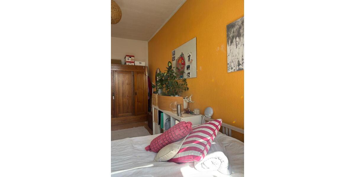 Etagenwohnung Stendal - 14 Zimmer, 122 m&sup2;, 80&euro; | Angebot:26680672