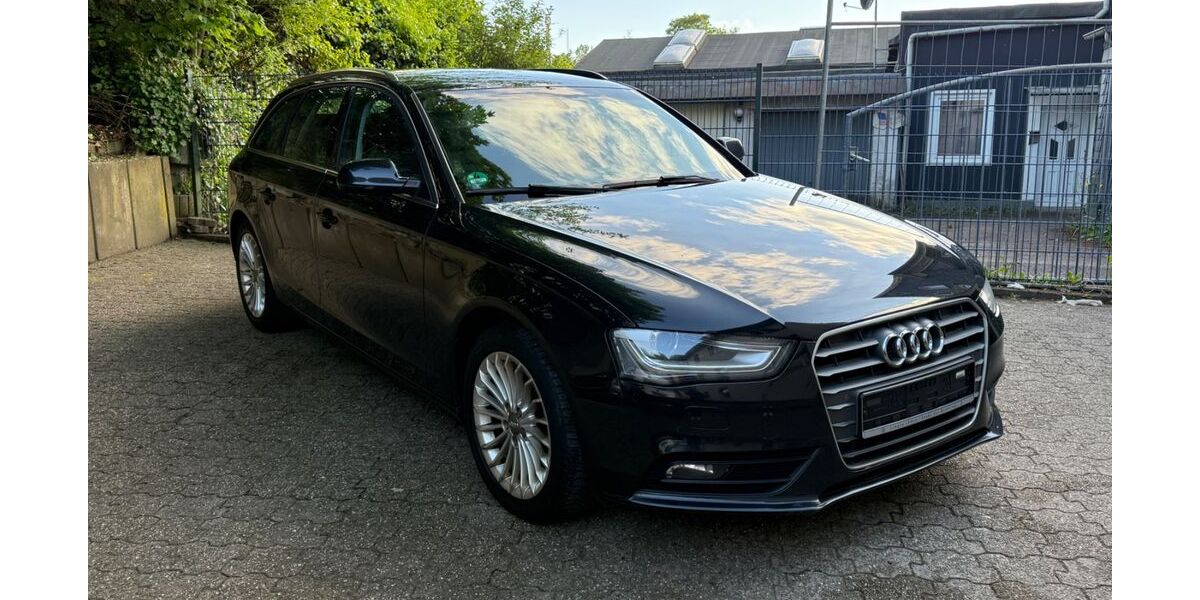 Audi A4 190.000 km 8.900 &euro; Remscheid 42855