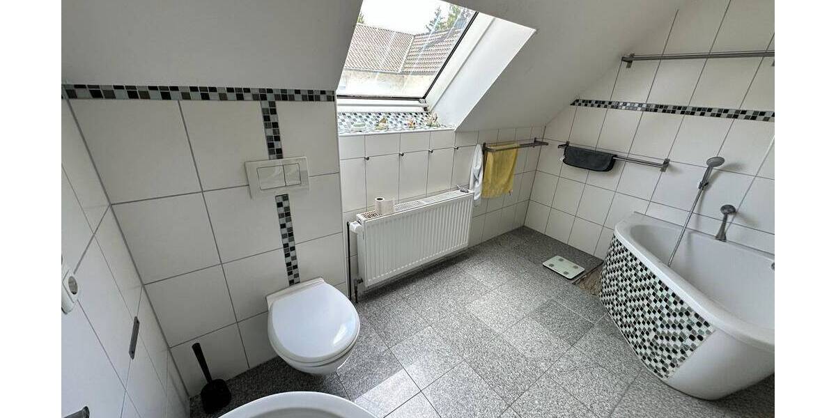 Einfamilienhaus Niederkassel - 4 Zimmer, 122 m&sup2;, 495.000&euro; | Angebot:26309002