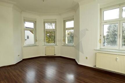 3-Raum-Wohnung im Hochparterre in schöner Villa mit Außenjalousien 3 zimmer