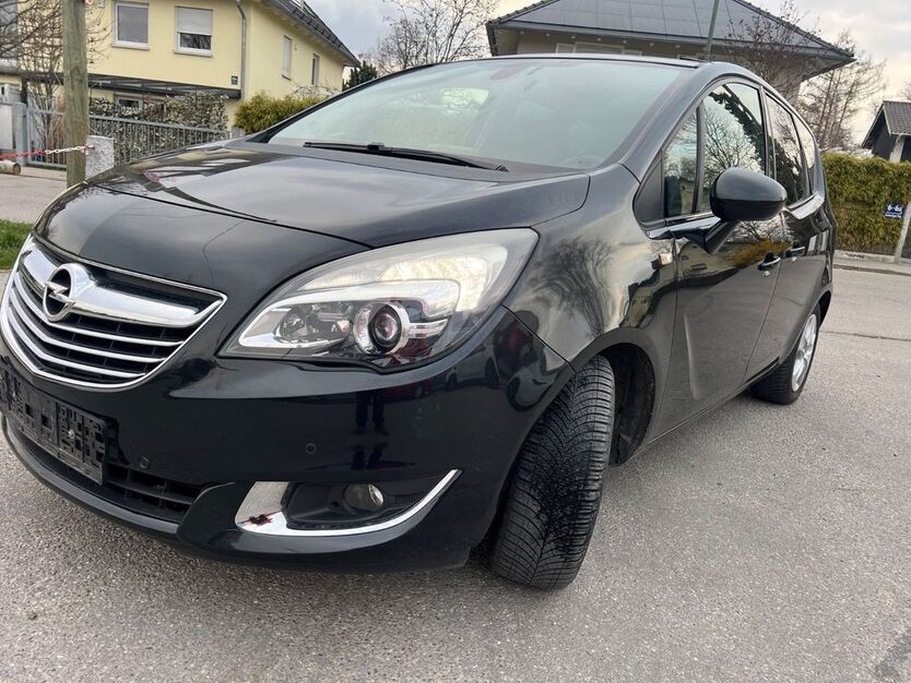 Opel Meriva 193.256 km 3.999 € München 81245