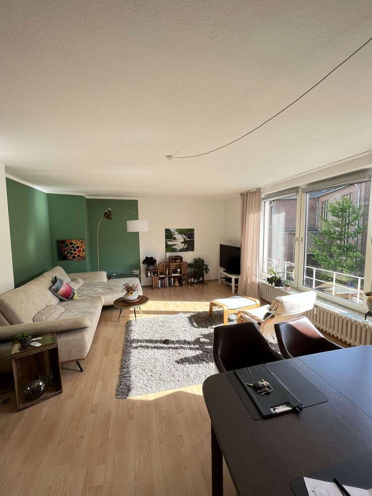 Wohnung zum Kaufen in Düsseldorf 299.000 € 74.68 m²