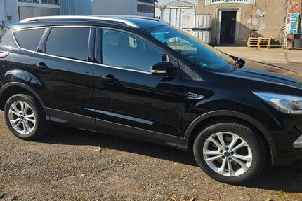 Ford Kuga 165.030 km 11.900 &euro; Magdeburg 39128