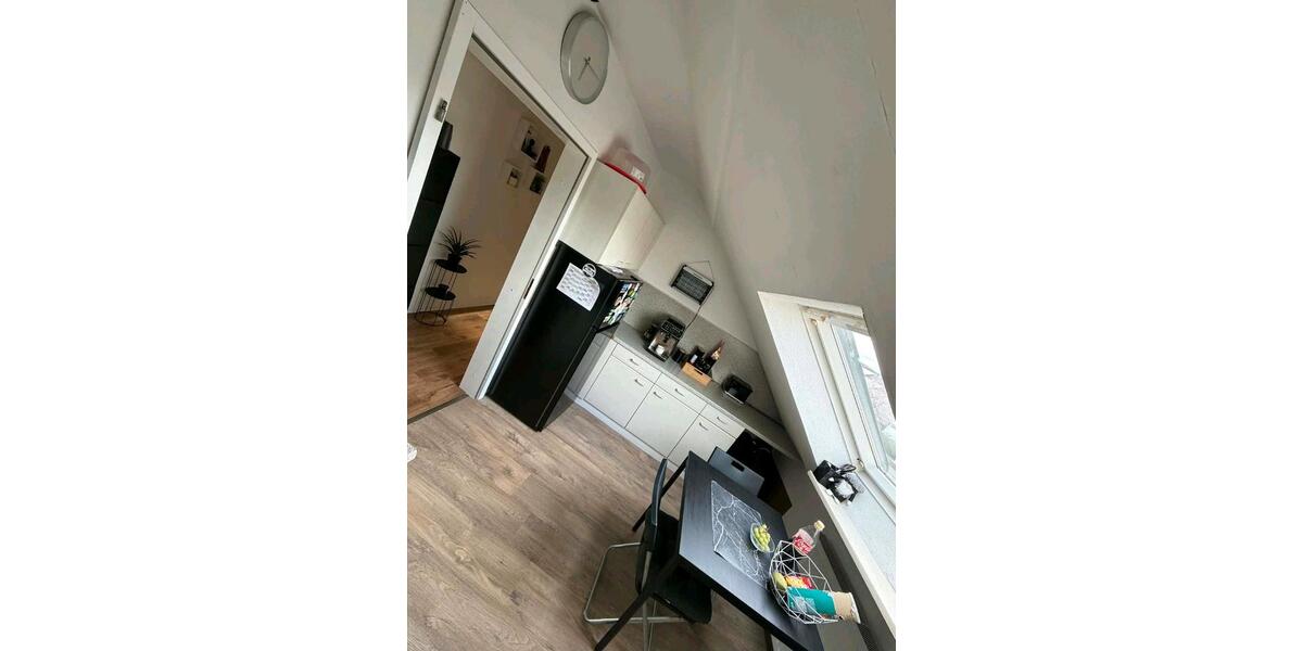 Dachgeschoßwohnung Ilsede Adenstedt - 1 Zimmer, 80 m&sup2;, 750&euro; | Angebot:26083146