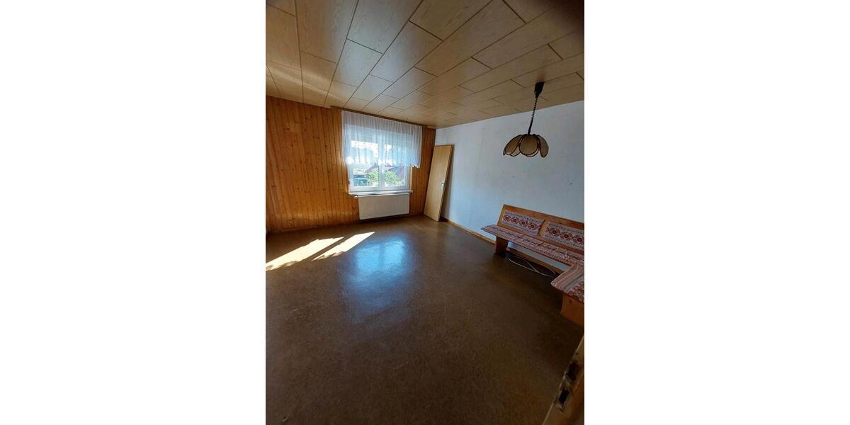 Reihenhaus Pößneck - 6 Zimmer, 112 m&sup2;, 89.000&euro; | Angebot:26656233
