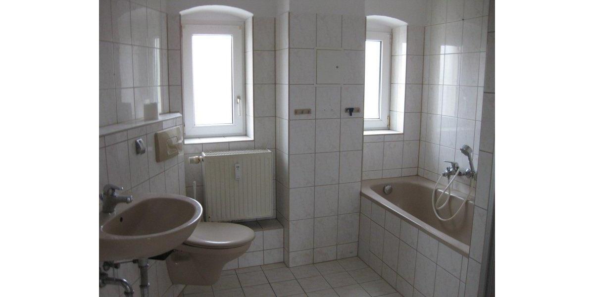 Etagenwohnung Plauen Bahnhofsvorstadt - 4 Zimmer, 85 m&sup2;, 365&euro; | Angebot:26512367