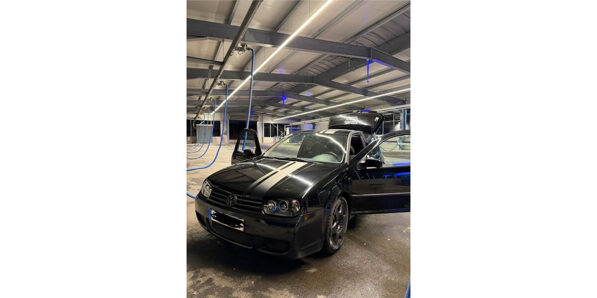 VW Golf 130.000 km 2.650 &euro; Weiden 92637