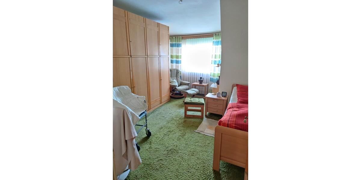 Dachgeschoßwohnung Wilhelmshaven Fedderwardergroden - 3 Zimmer, 79 m&sup2;, 350&euro; | Angebot:26422307