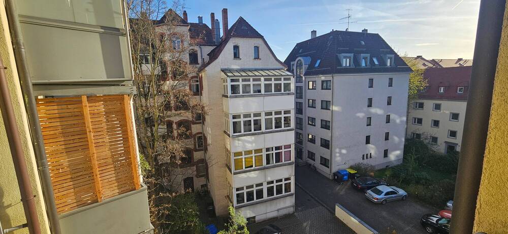 Einziehen und Aufleben - Attraktive 5 Zimmer Wohnung mit Balkon an der Bucher Straße von Nürnberg 5 zimmer