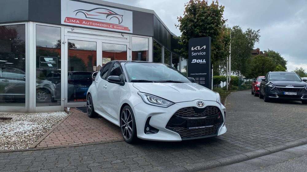 Toyota Yaris 23.000 km 22.490 &euro; Weinheim 69469