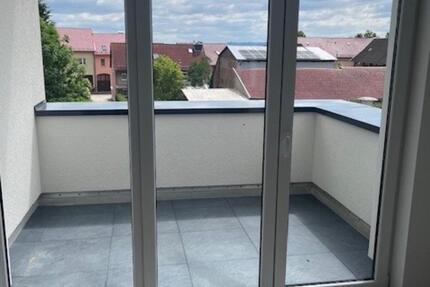 Großzügige 4 Raum Wohnung mit Balkon zu vermieten 4 zimmer