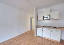 Wohnung zum Mieten in Halle 313 € 24.05 m²