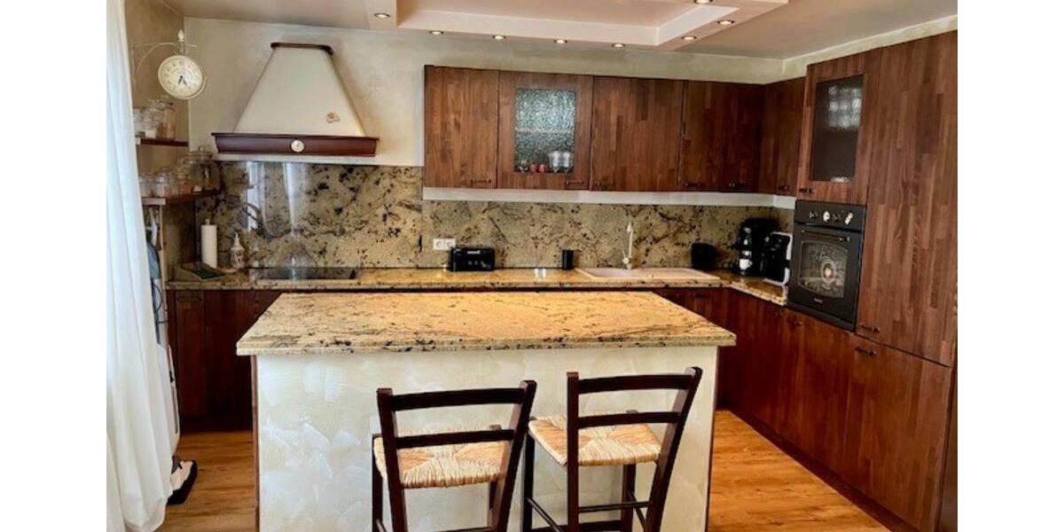 Maisonettenwohnung Metzingen - 5 Zimmer, 152 m&sup2;, 1.700&euro; | Angebot:24142093